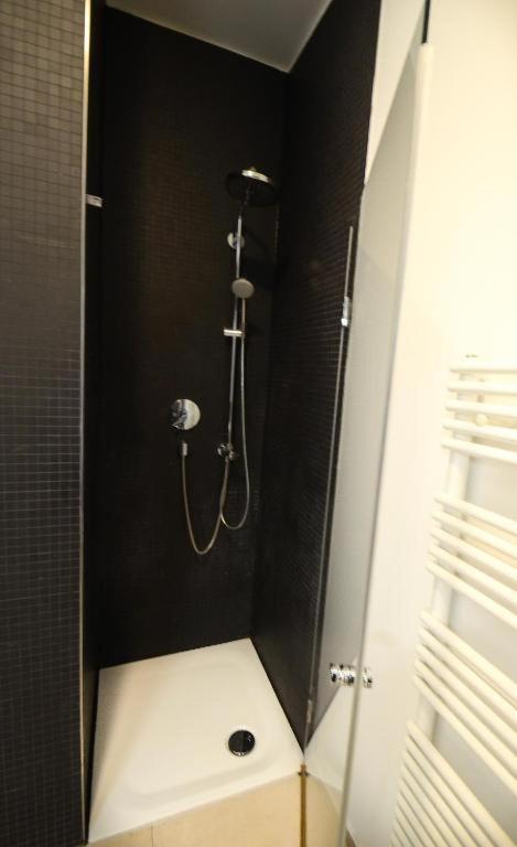 Ferienwohnung High-Quality In The Heart Of Stuttgart 4 Exterior foto